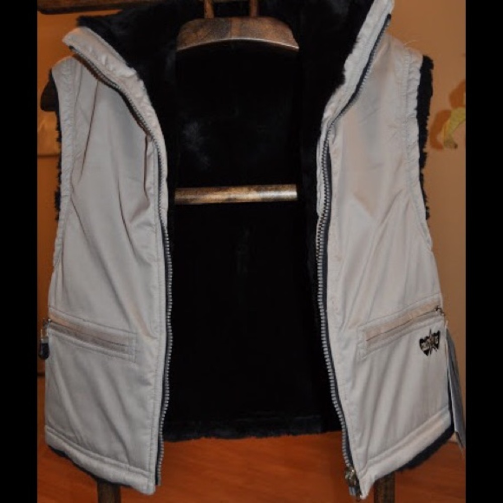 Winter Vest - Picture 2 of 4