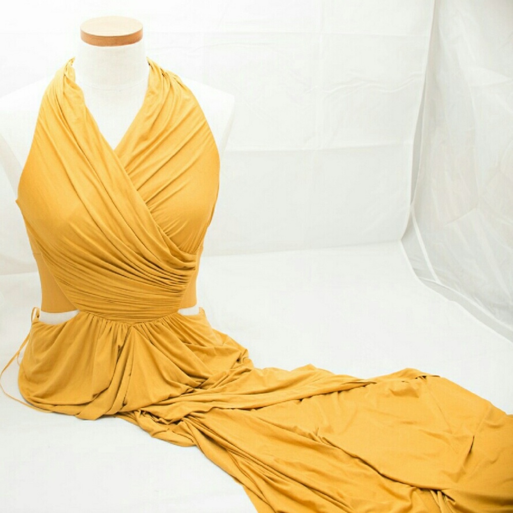 💋Brand new halter maxi dress💋