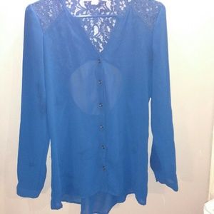 Super cute blue blouse