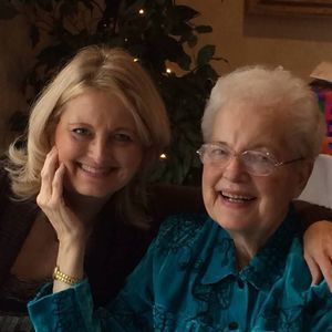 Meet your Posher, Adrienne