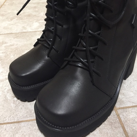 BNIB FINAL PRICE! Unif Reverb Boot sz 8 - Picture 3 of 8