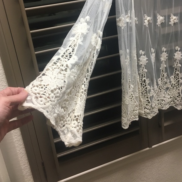 Lace Cardigan - Picture 3 of 4