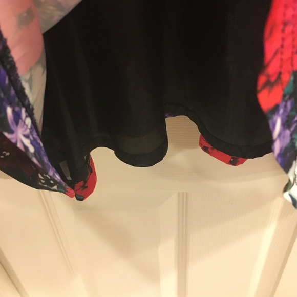 โDONATED 7/7 โค๏ธ Floral, Fit and Flare Dress - Picture 4 of 4