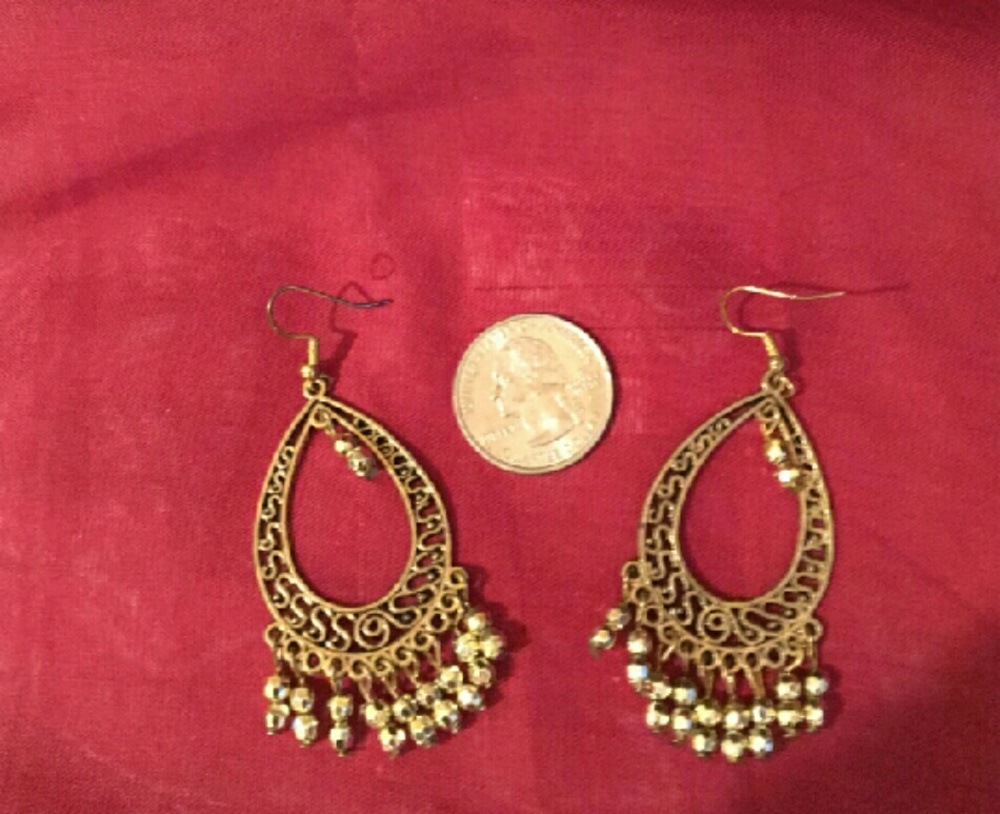 Chandelier earrings