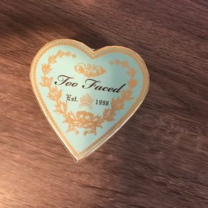 Too Faced Baked Bronzer in Sweet Tea