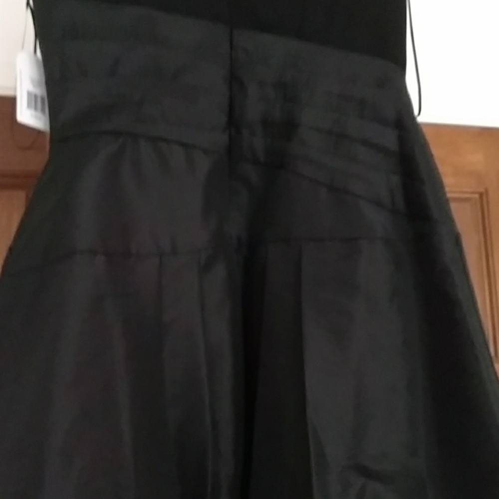 New Black cocktail dress by Jessica Simpson - Picture 3 of 3