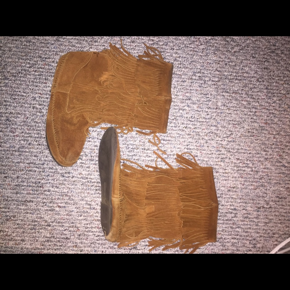 Size 10 Minnetonka Moccasins