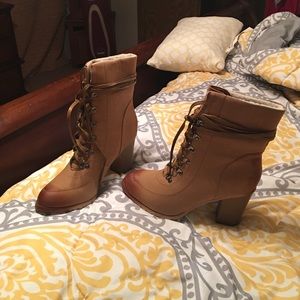 Brand new boots never been worn