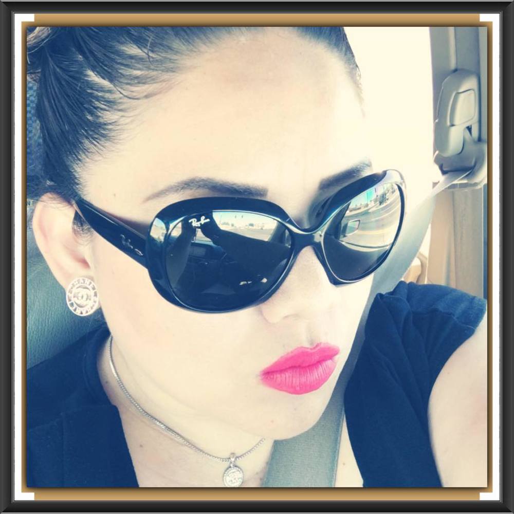 Meet your Posher, Elizabeth