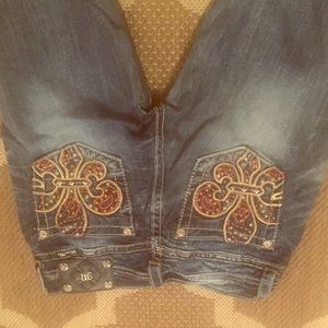 Miss me jeans. Size 28. Signature rise. Boot cut.