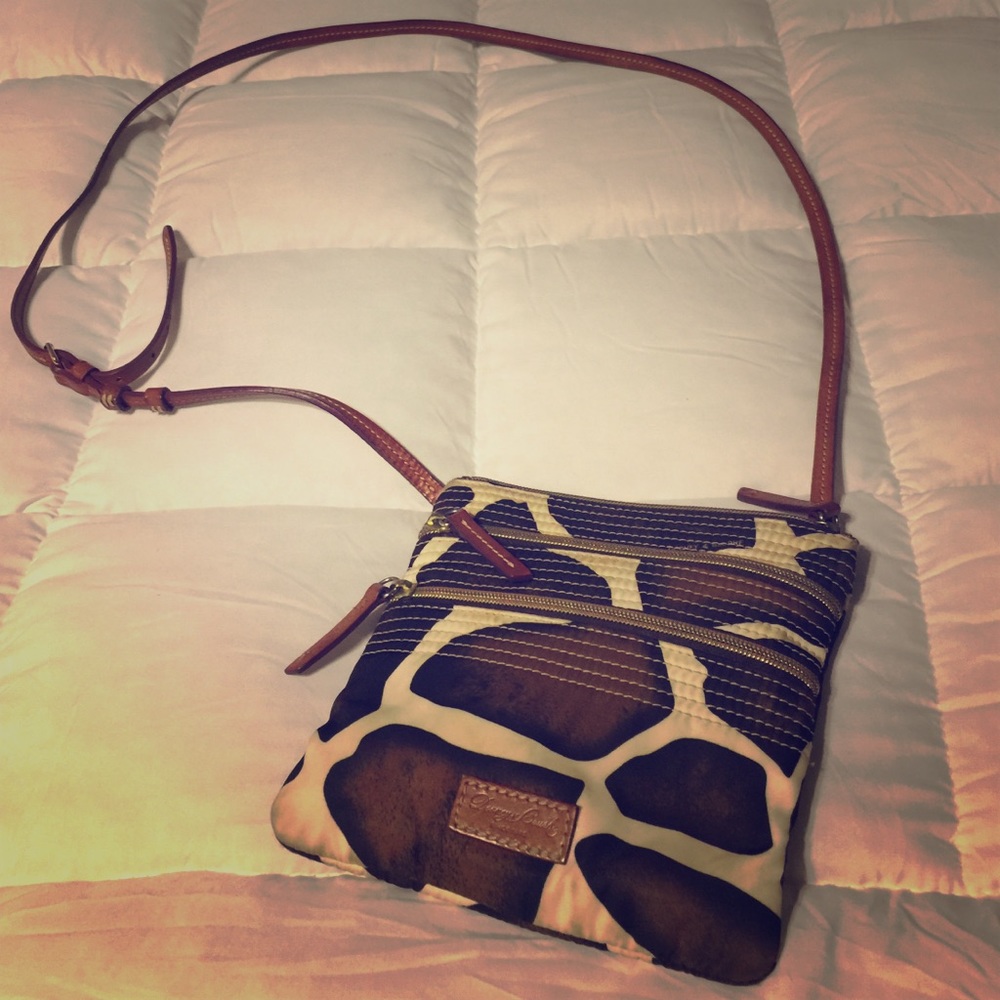 Authentic Dooney & Bourke Giraffe print cross body