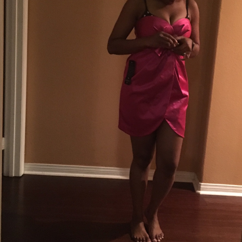 NWT Bebe strapless now dress M pink