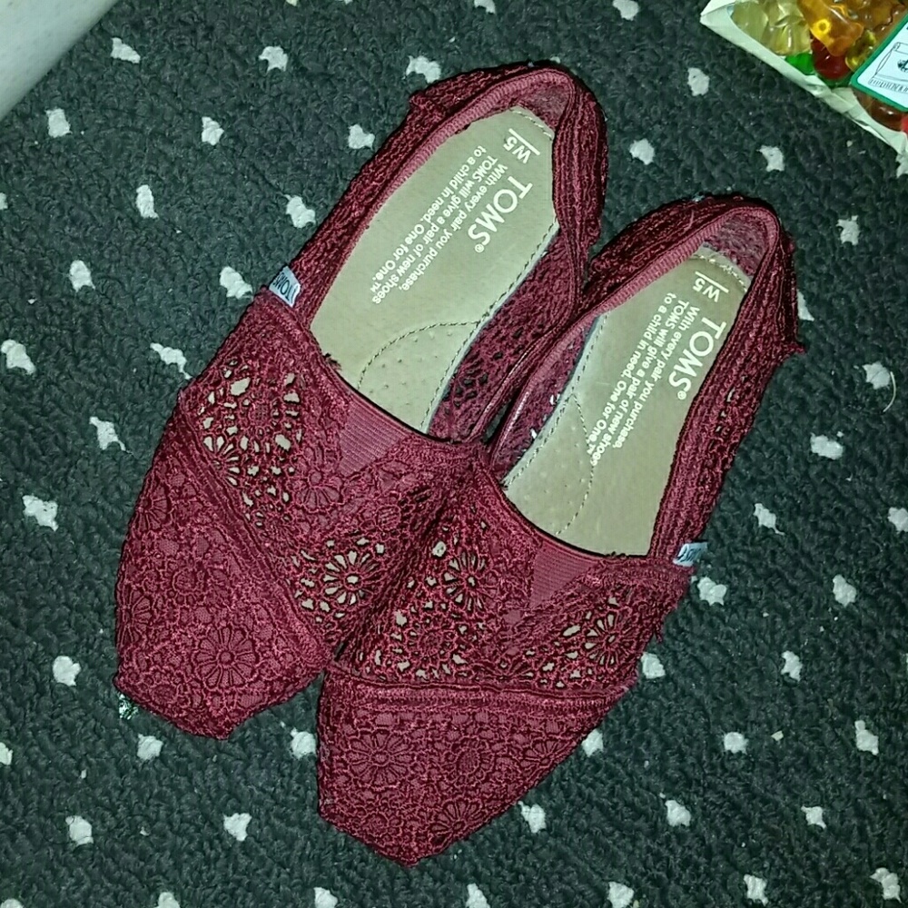 Toms