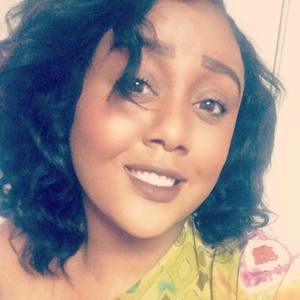 Meet your Posher, Monique