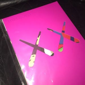 HYPEBEAST x KAWS : The production issue.