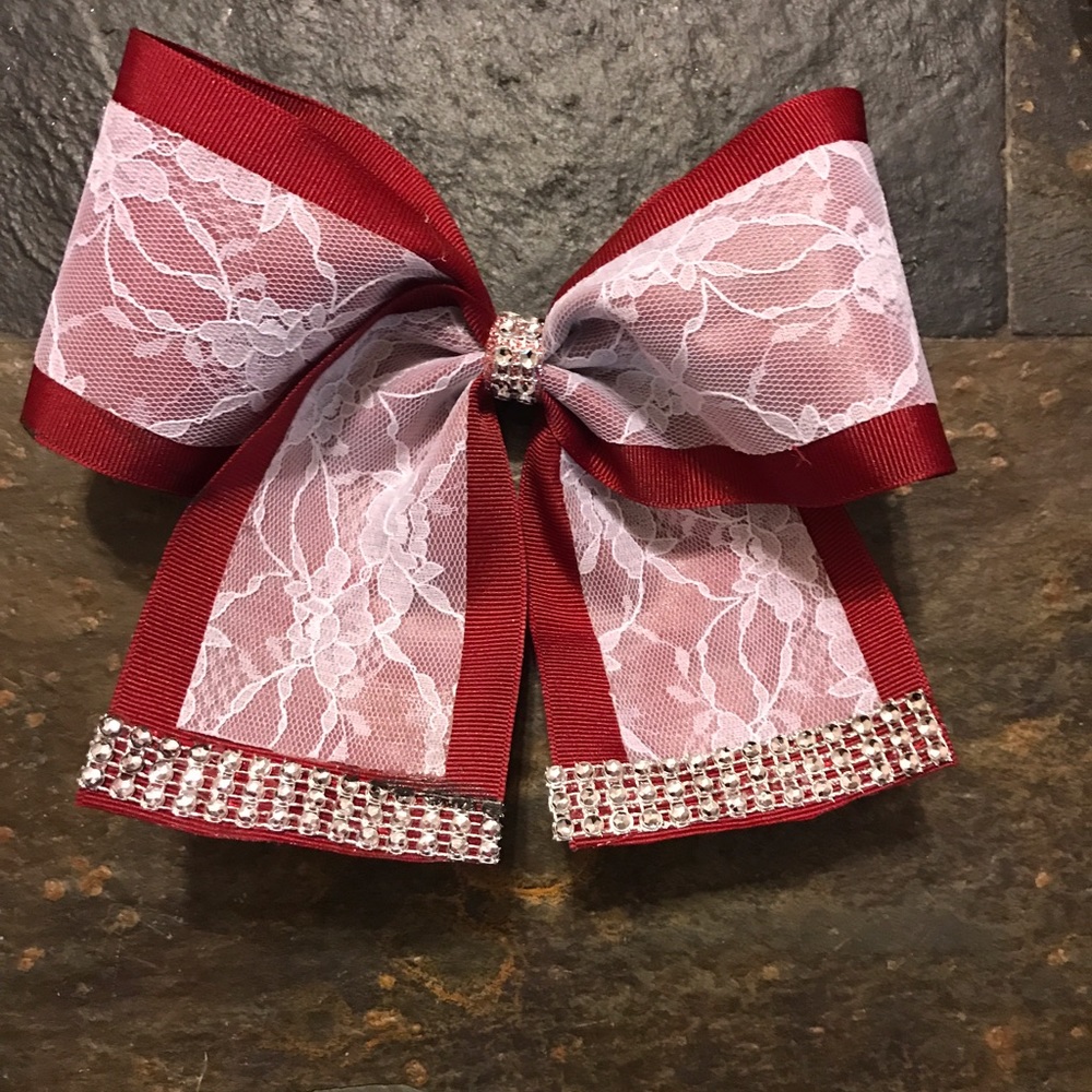 Cheer bow