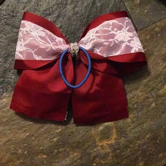 Cheer bow - Picture 2 of 2