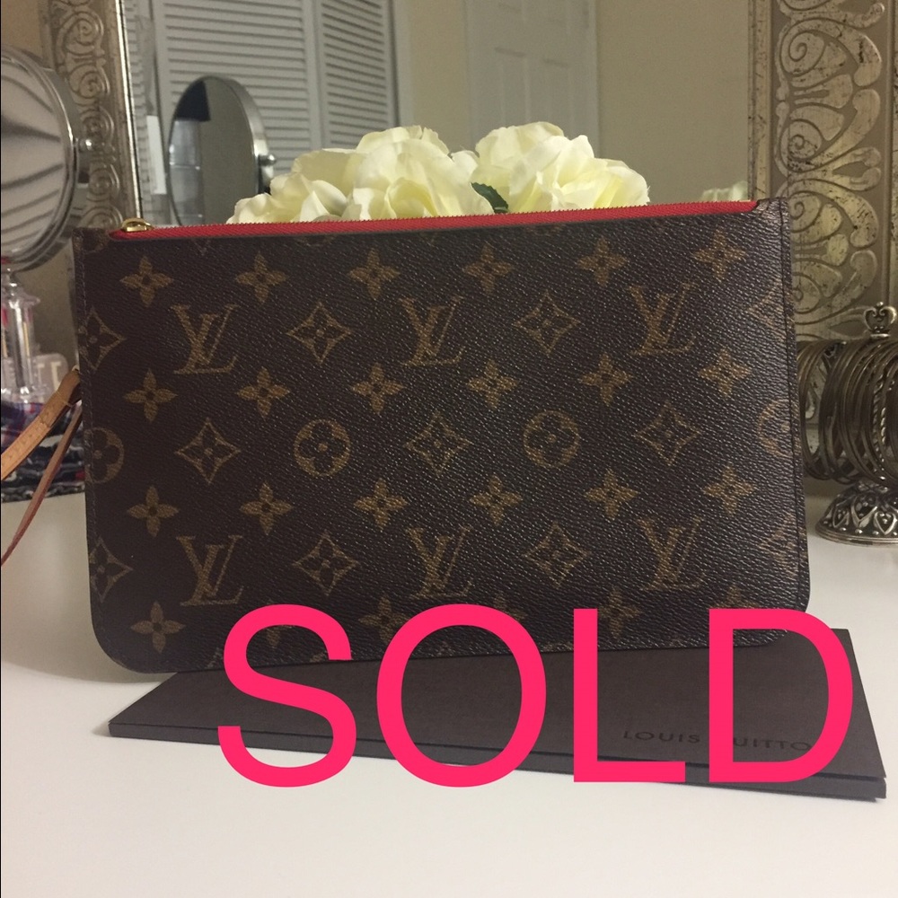 Recently reduced Louis Vuitton Clutch! - Picture 1 of 4