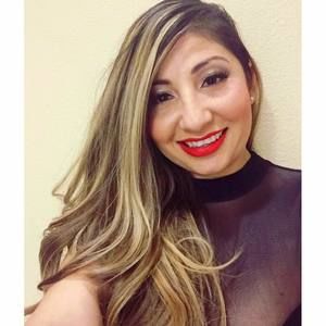 Meet your Posher, Lorena