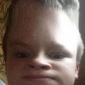 Meet your Posher, Max