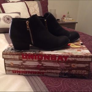 Ankle boots