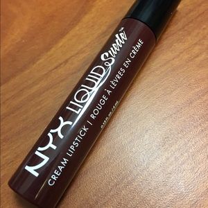 NYX Liquid Suede in Club Hopper