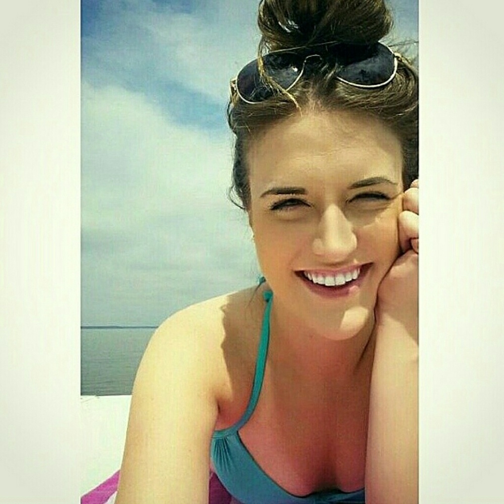 Meet your Posher, Laura