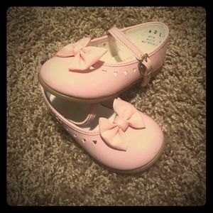 Girl shoes
