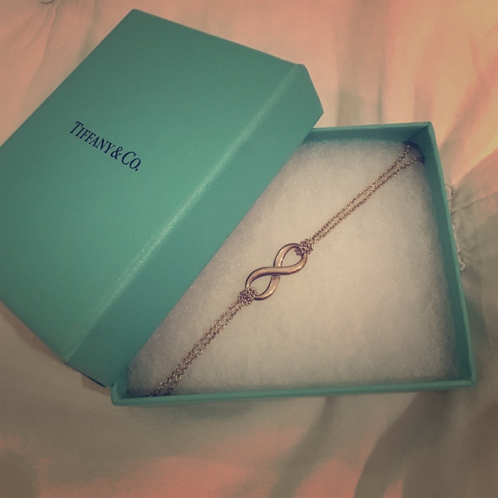 Tiffany & Co infinity bracelet. Never worn!