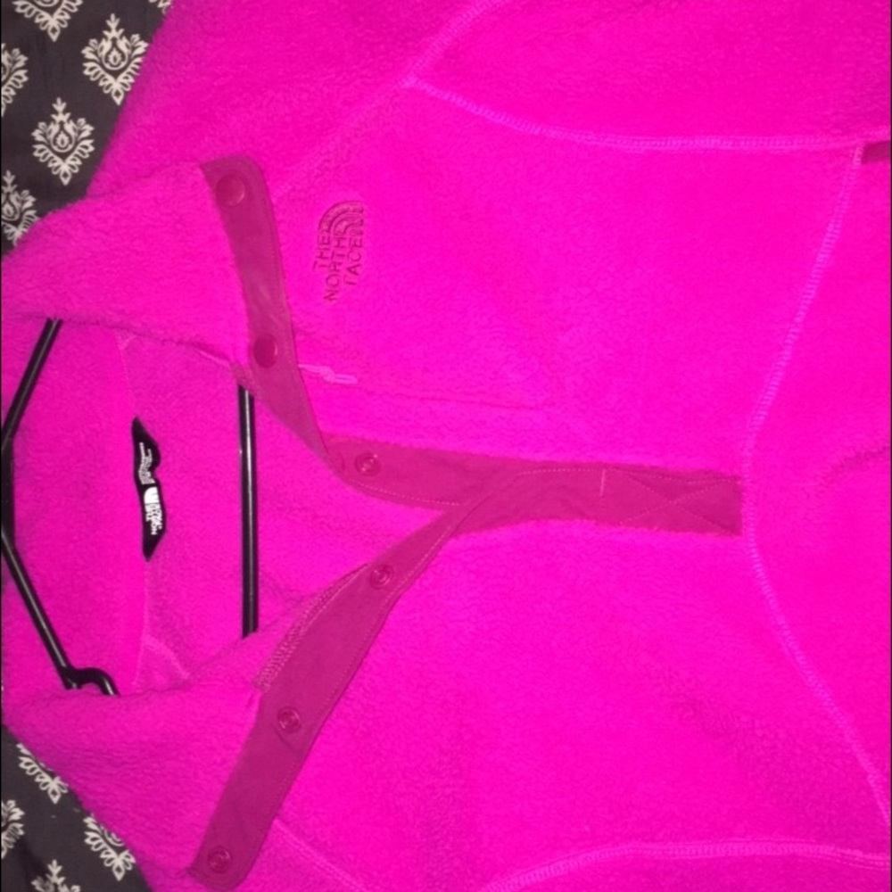 Pink 1/4 button up northface jacket