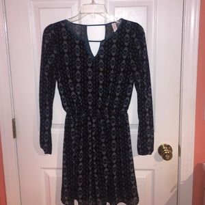 Long sleeve patterned dress