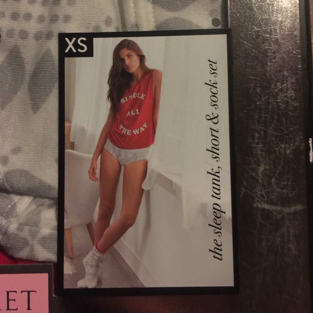 SINGLE LADIES 💝 New Victoria's Secret gift Set!