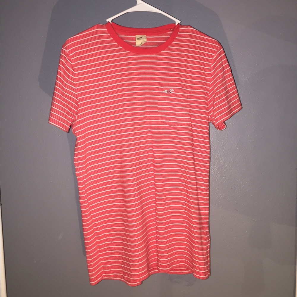 Hollister shirt (name brand)