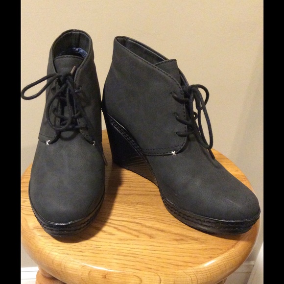 dr scholl's lace up boots