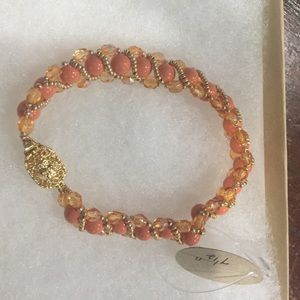 7.5 " beautiful beaded bracelet