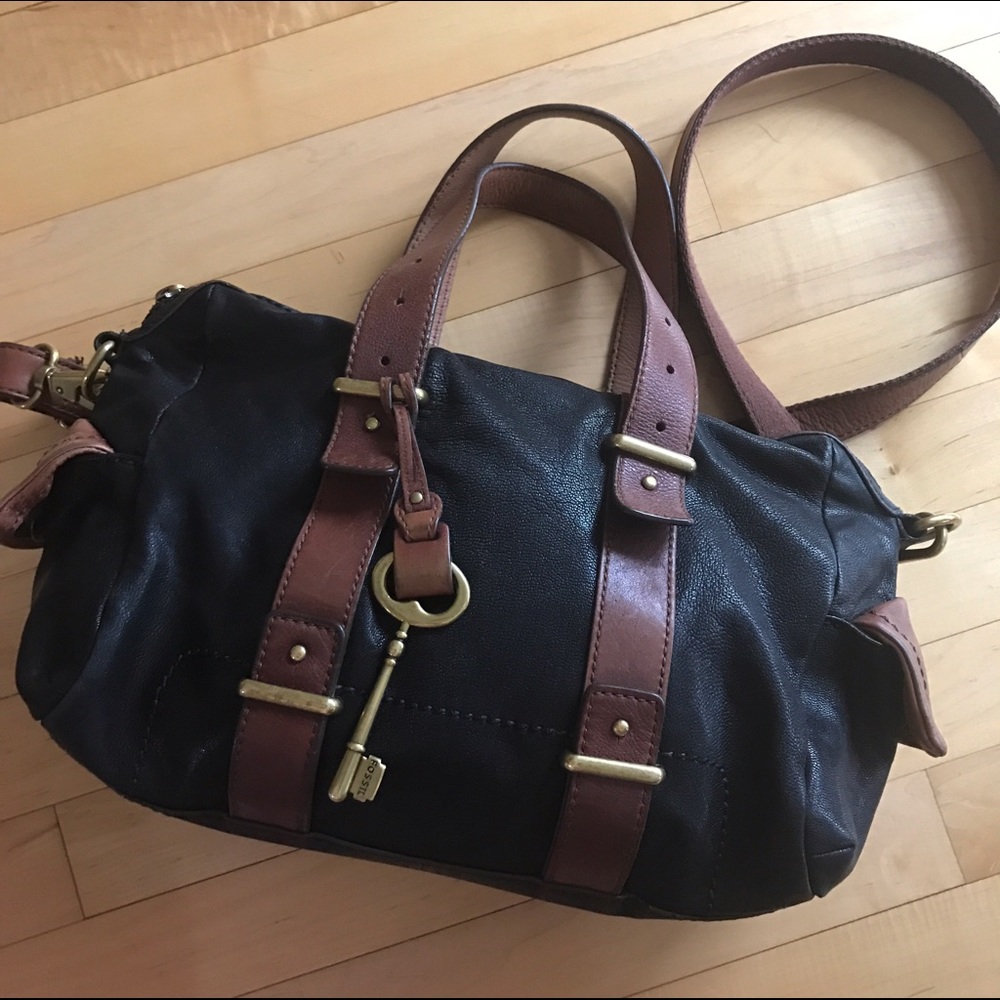 Fossil leather shoulder bag