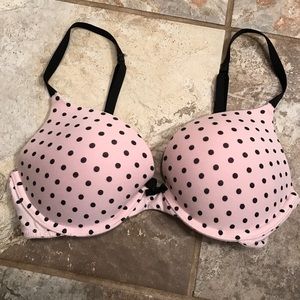 34 c Victoria's Secret plunge bra