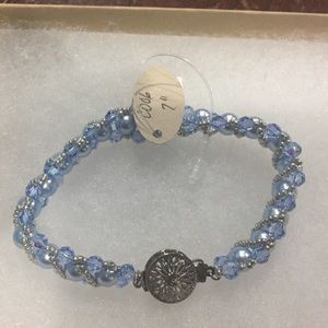 7" stunning blue beaded bracelet