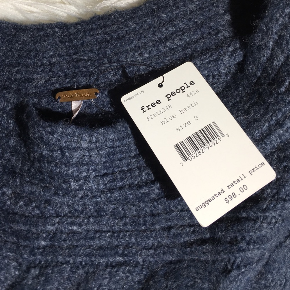 SALE ✨Free People Dolman Sleeve Crop Sweater