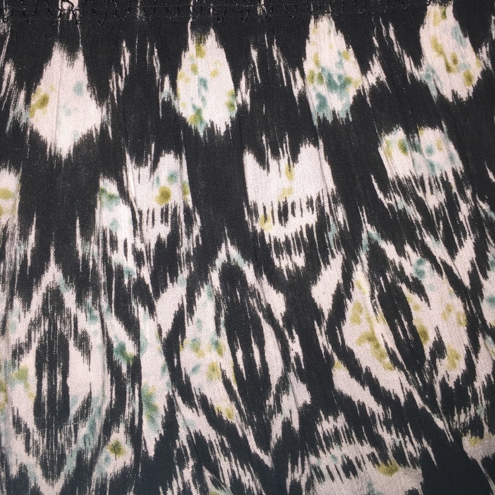 Flow shorts - Picture 2 of 2