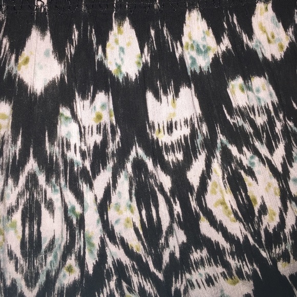 Flow shorts - Picture 2 of 2