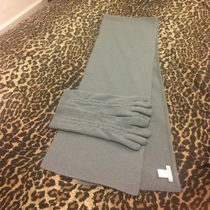 Garnet Hill 100% Cashmere Scarf with Gloves