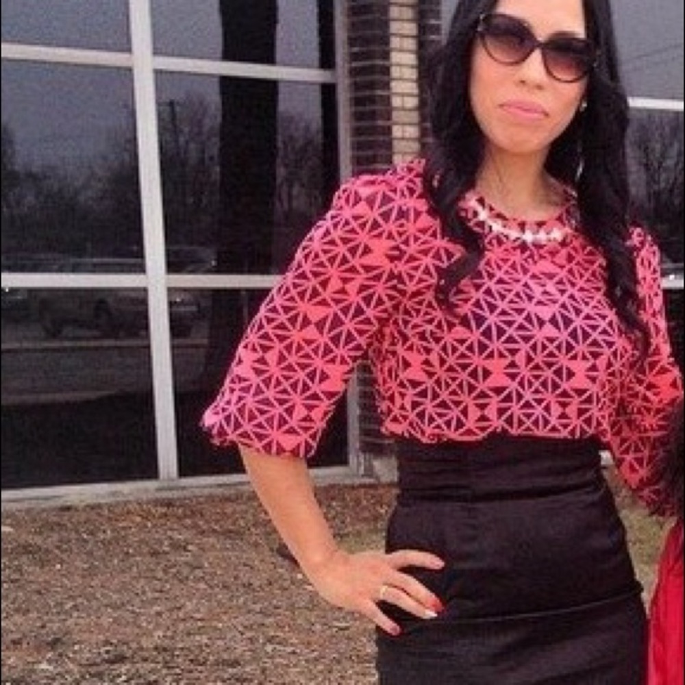 Lulumari Top - black and white