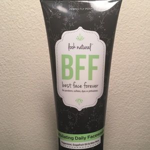 Perfectly Posh BFF Exfoliating Face Wash