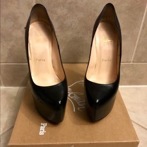 Christian Louboutin Daffodile  pumps