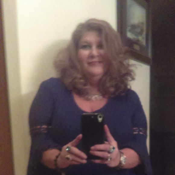 Meet your Posher, Saundra - Picture 1 of 1
