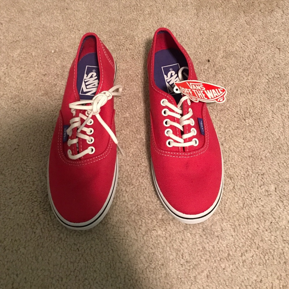 ROSE RED VANS