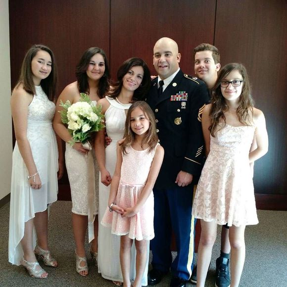 Meet your Posher, Leslie - Picture 1 of 1