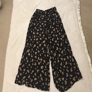 Brandy Melville pants