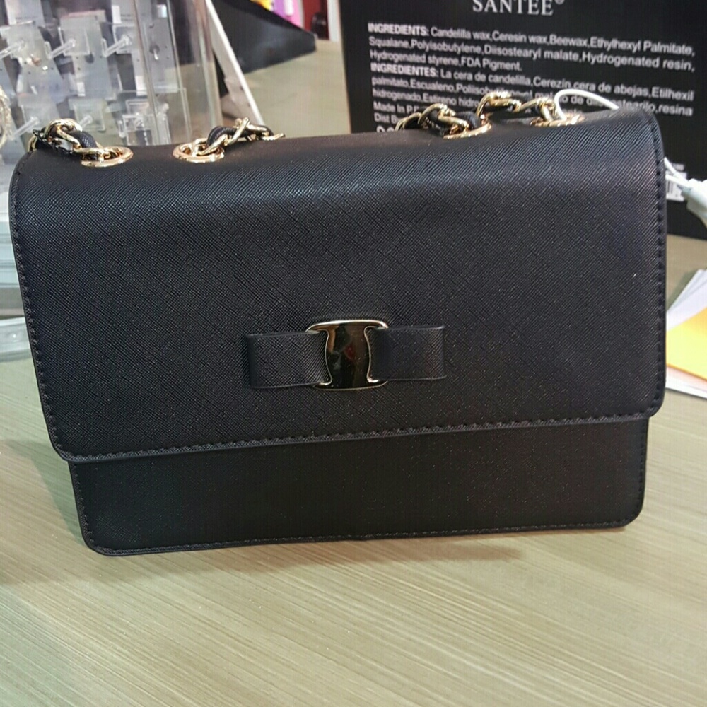 Women Bowtie Chain Bag